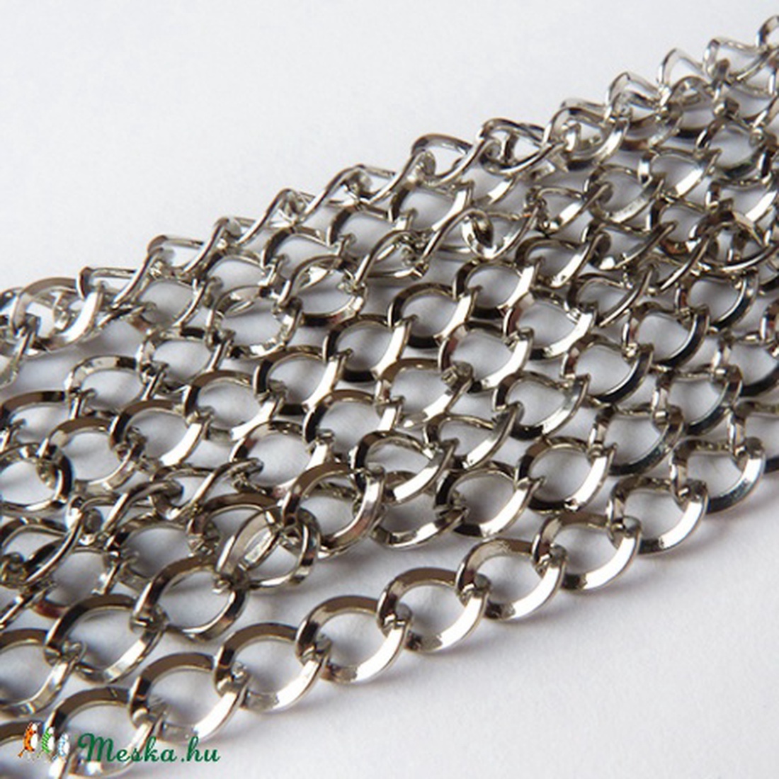 Lapos lánc, lánchosszabbító 7x5x1mm - nikkel szín - kellékek & szerszámok - gyöngyfűzés kellékek - fém köztesek - Meska.hu