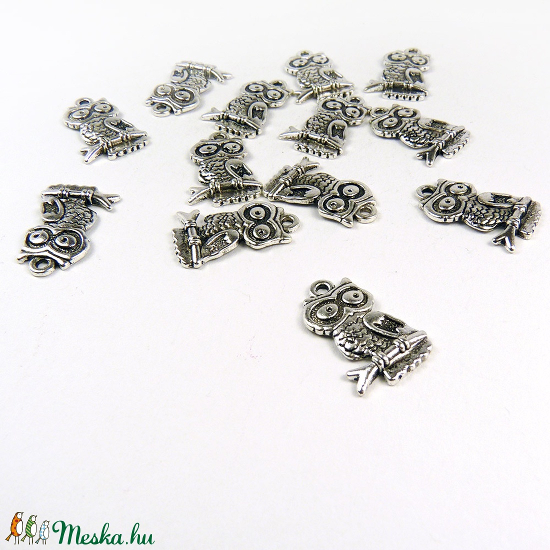 Bagoly ékszerdísz, fityegő, charm 14x22mm (4db) - kellékek & szerszámok - gyöngyfűzés kellékek - fém köztesek - Meska.hu