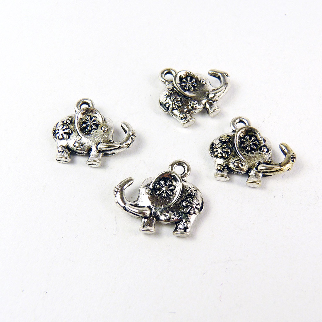 Elefánt ékszerdísz, fityegő, charm 16x14mm (4db) - kellékek & szerszámok - gyöngyfűzés kellékek - fém köztesek - Meska.hu