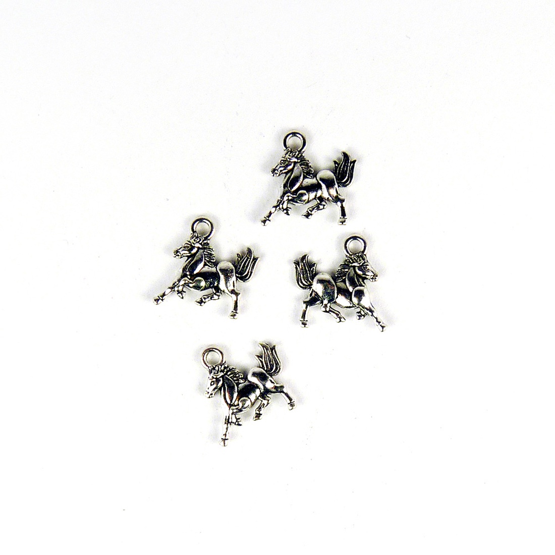 Ló ékszerdísz, fityegő, charm 14x17mm (4db) - kellékek & szerszámok - gyöngyfűzés kellékek - fém köztesek - Meska.hu