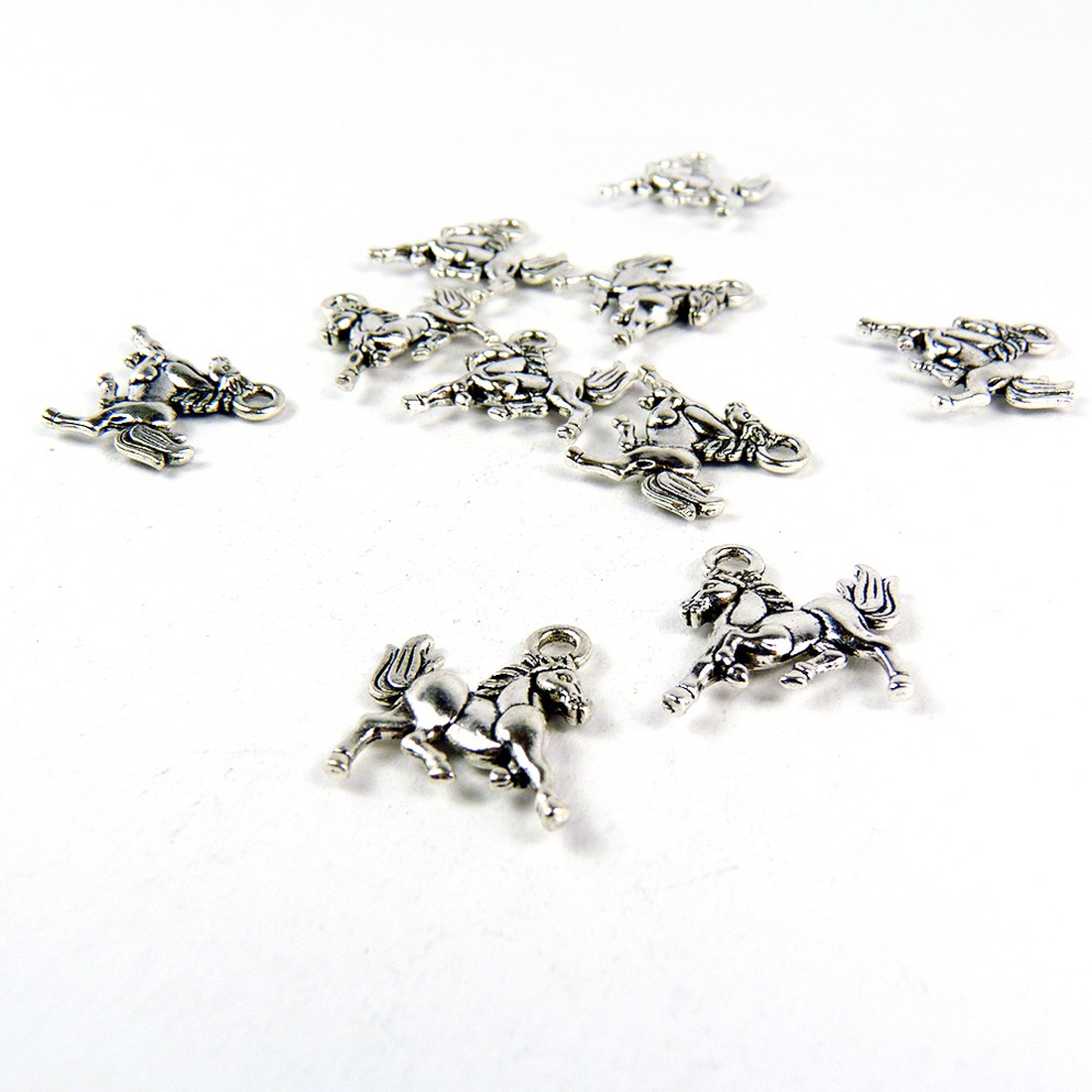 Ló ékszerdísz, fityegő, charm 14x17mm (4db) - kellékek & szerszámok - gyöngyfűzés kellékek - fém köztesek - Meska.hu