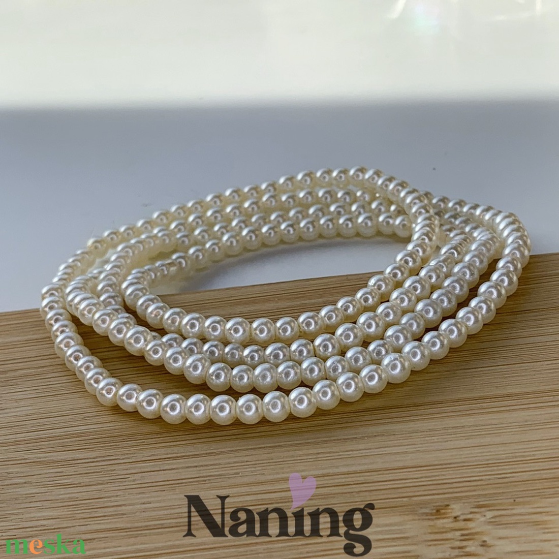 Teklagyöngy füzér � 4mm - 80cm - kb: 200db � törtfehér  - kellékek & szerszámok - dekorációs kellékek - gyöngyfüzér - Meska.hu