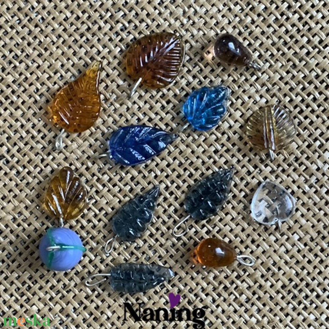 13db kézzel készített üvegmedál - vegyes méret és szín - 12 - 22mm - kellékek & szerszámok - gyöngyfűzés kellékek - üveggyöngy - Meska.hu