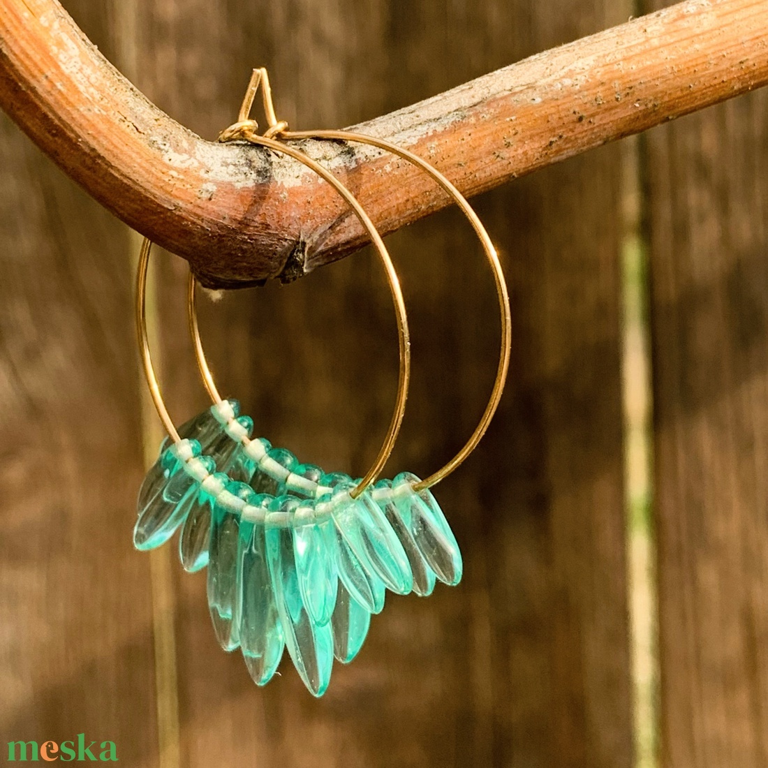 Sziromgyöngy fülbevaló - cseh üveggyöngyből - rozsdamentes acél karikán - ékszer - fülbevaló - karika fülbevaló - Meska.hu