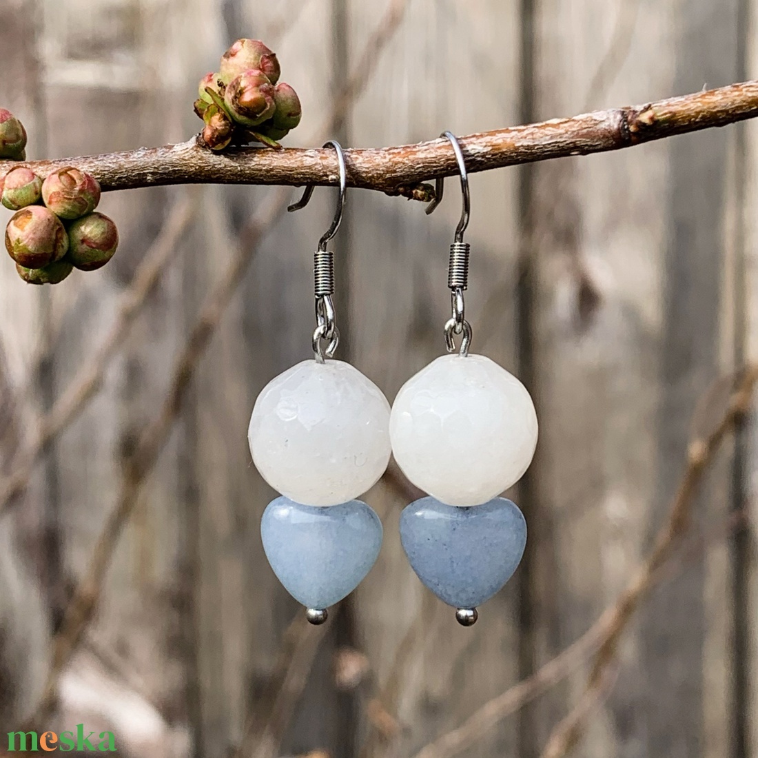 Fazettált rózsakvarc/akvamarin - lógós fülbevaló - orvosi fém fülbevaló alapon és szerelékkel - ékszer - fülbevaló - lógó fülbevaló - Meska.hu