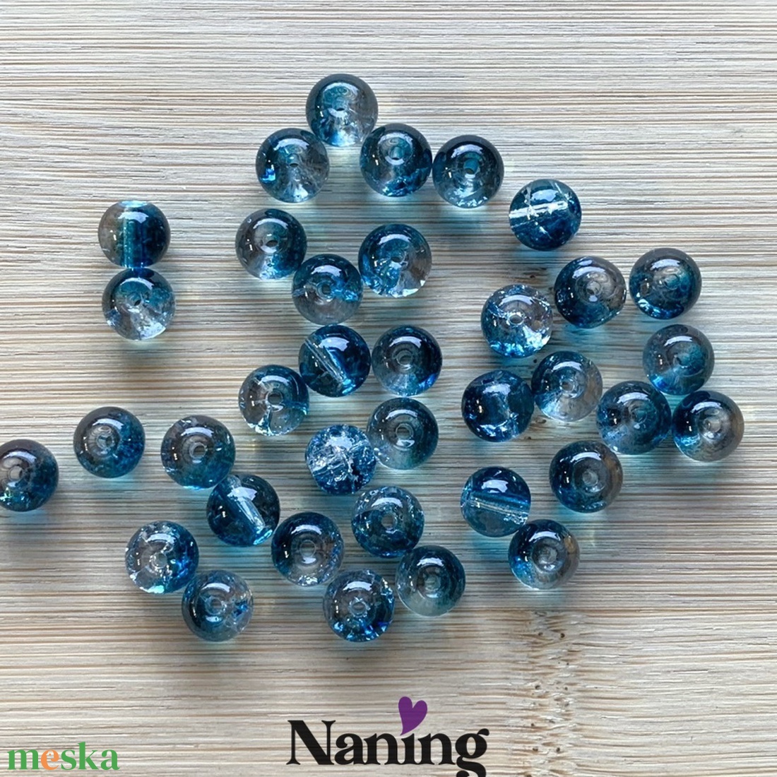 30db roppantott üveggyöngy - 8mm - átlátszó/kék  (13ft/db) - kellékek & szerszámok - gyöngyfűzés kellékek - üveggyöngy - Meska.hu