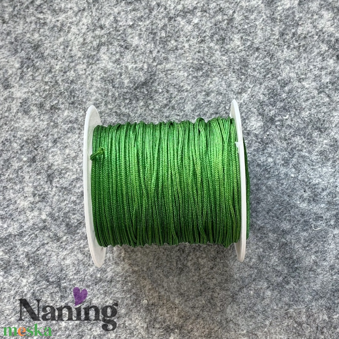 10 méter selyem ékszerzsinór - borsózöld - 0,8mm  (50ft/m) - kellékek & szerszámok - rövidáru - fonal, cérna - kevert fonal - Meska.hu