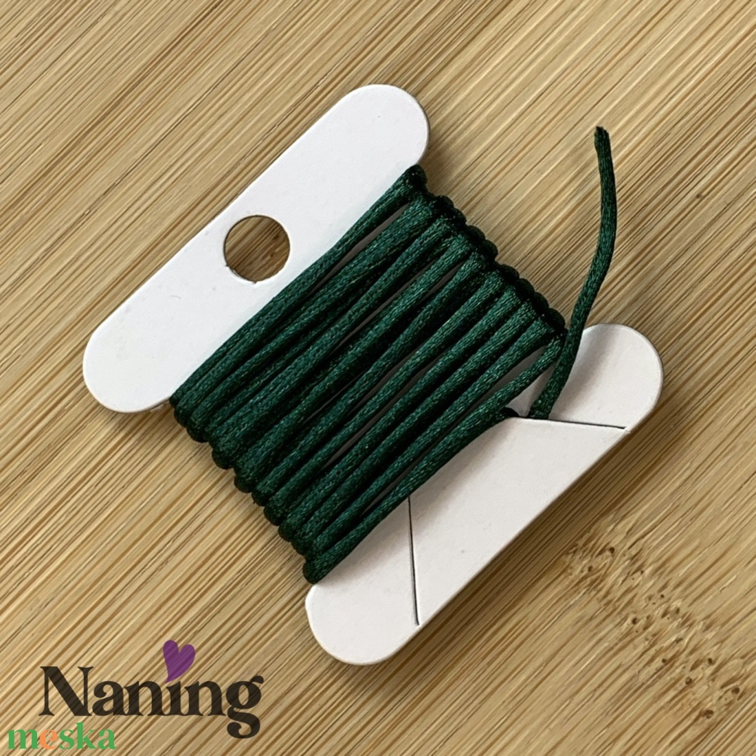 10 méter szatén selyemzsinór - haragoszöld - 1,5mm  (60ft/m) - kellékek & szerszámok - rövidáru - fonal, cérna - kevert fonal - Meska.hu