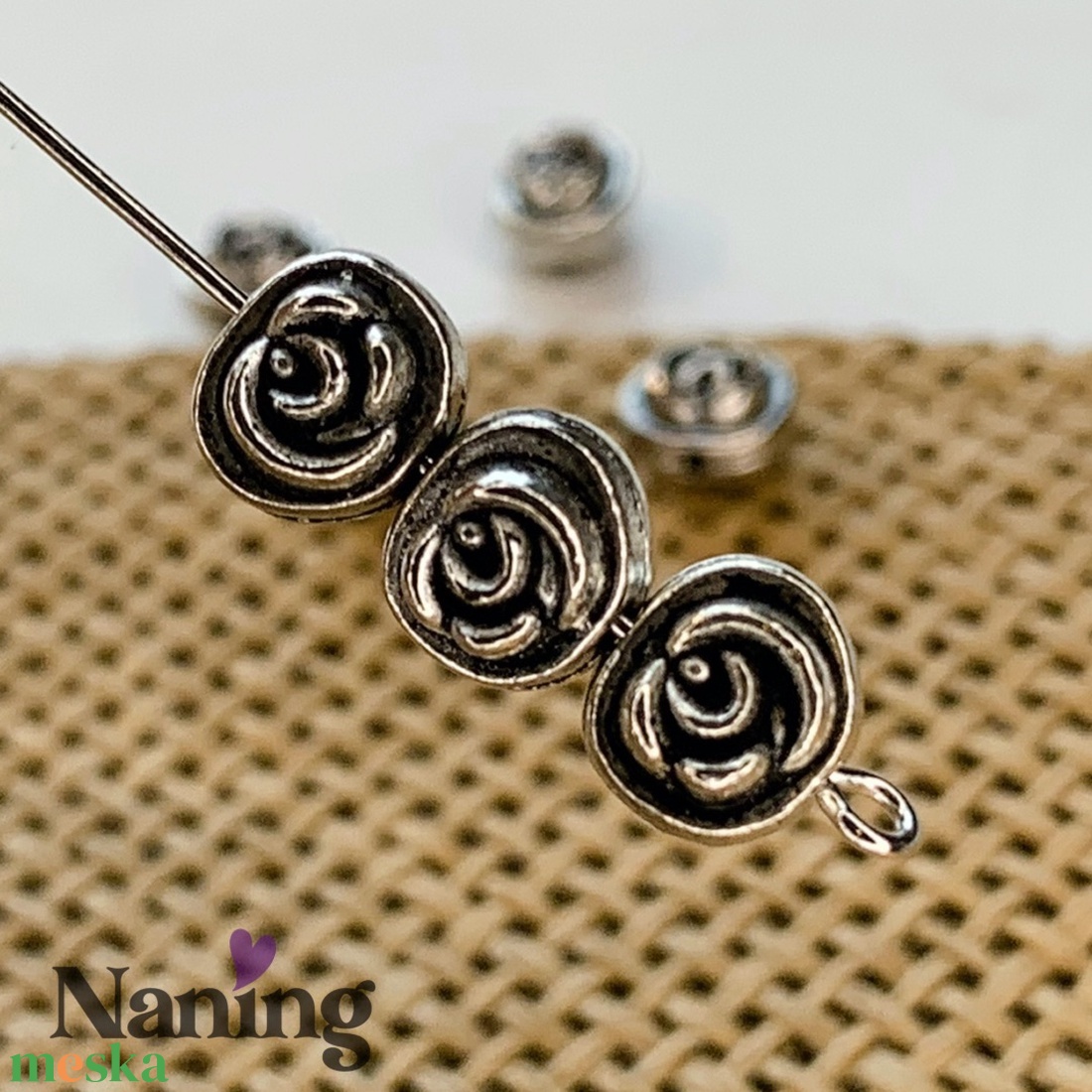 4db rózsa köztes/összekötőelem - 6x8mm � antik ezüst  (50ft/db) - kellékek & szerszámok - gyöngyfűzés kellékek - fém köztesek - Meska.hu