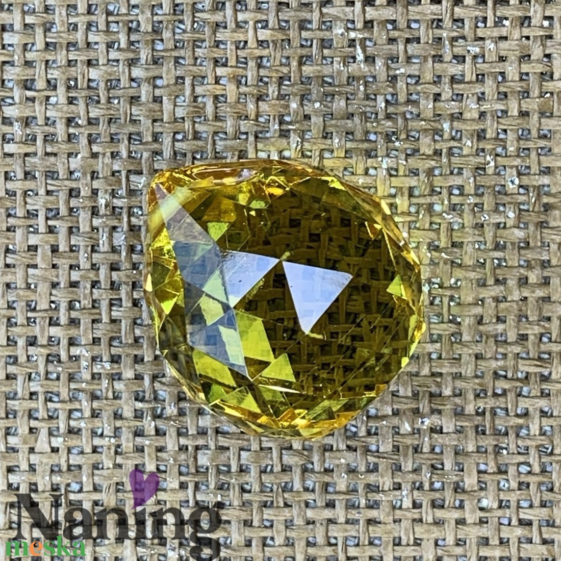 Csiszolt üvegkristály szivárványkristály � napfogó � 30mm  - kellékek & szerszámok - gyöngyfűzés kellékek - üveggyöngy - Meska.hu