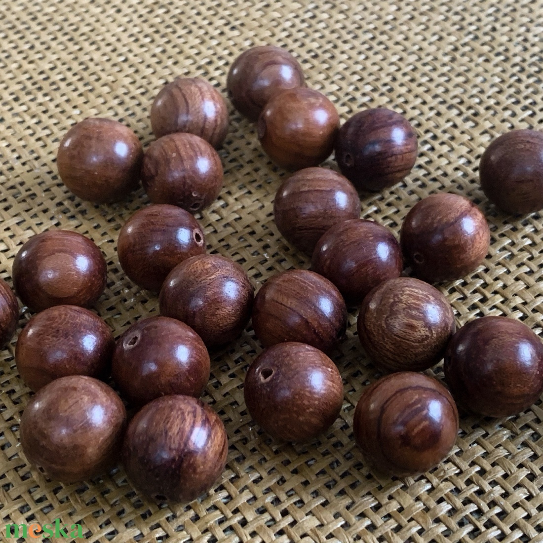 30db pácolt fagolyó - 15mm (20ft/db)  - kellékek & szerszámok - hobby fa alapanyag - fagolyó - Meska.hu