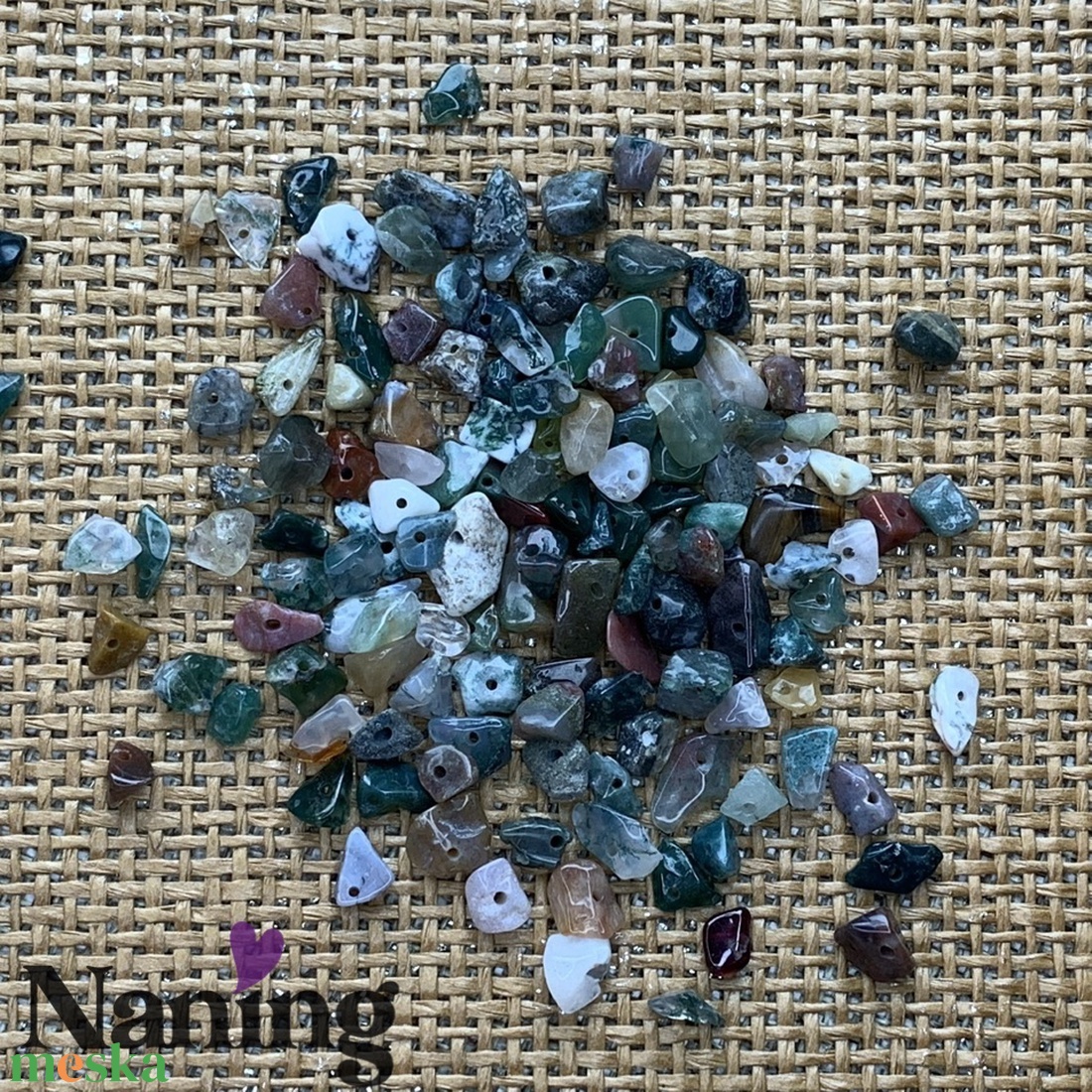 10 gramm ásvány splitter kb.: 5-10mm - s fúrt ásványkavicskák - 4 féle - kellékek & szerszámok - ásvány alapanyag - splitter - Meska.hu