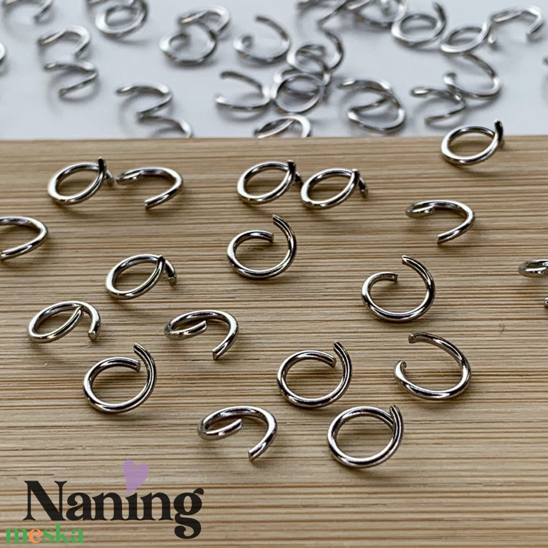 40db szerelőkarika - rozsdamentes acél  - kellékek & szerszámok - gyöngyfűzés kellékek - szerelőkarika - Meska.hu