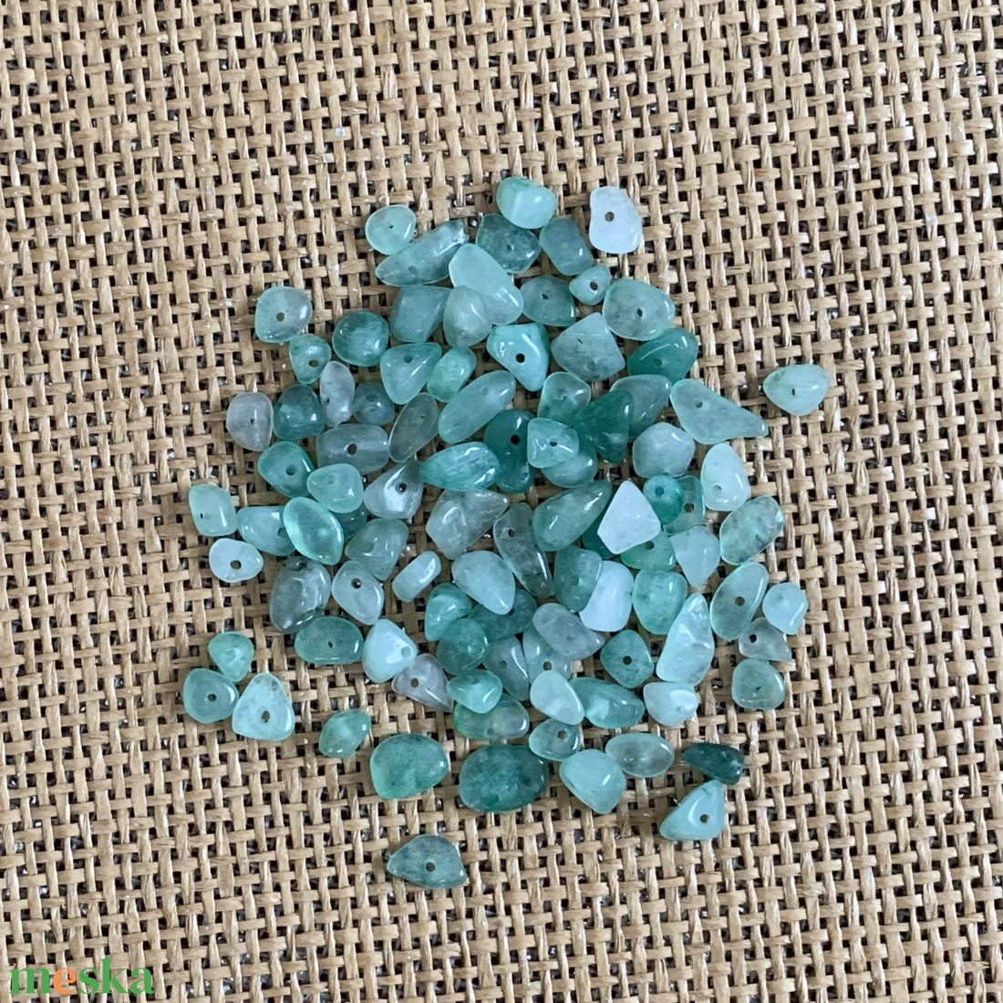 10 gramm ásvány splitter kb.: 5-10mm - s fúrt ásványkavicskák - 4 féle - kellékek & szerszámok - ásvány alapanyag - splitter - Meska.hu