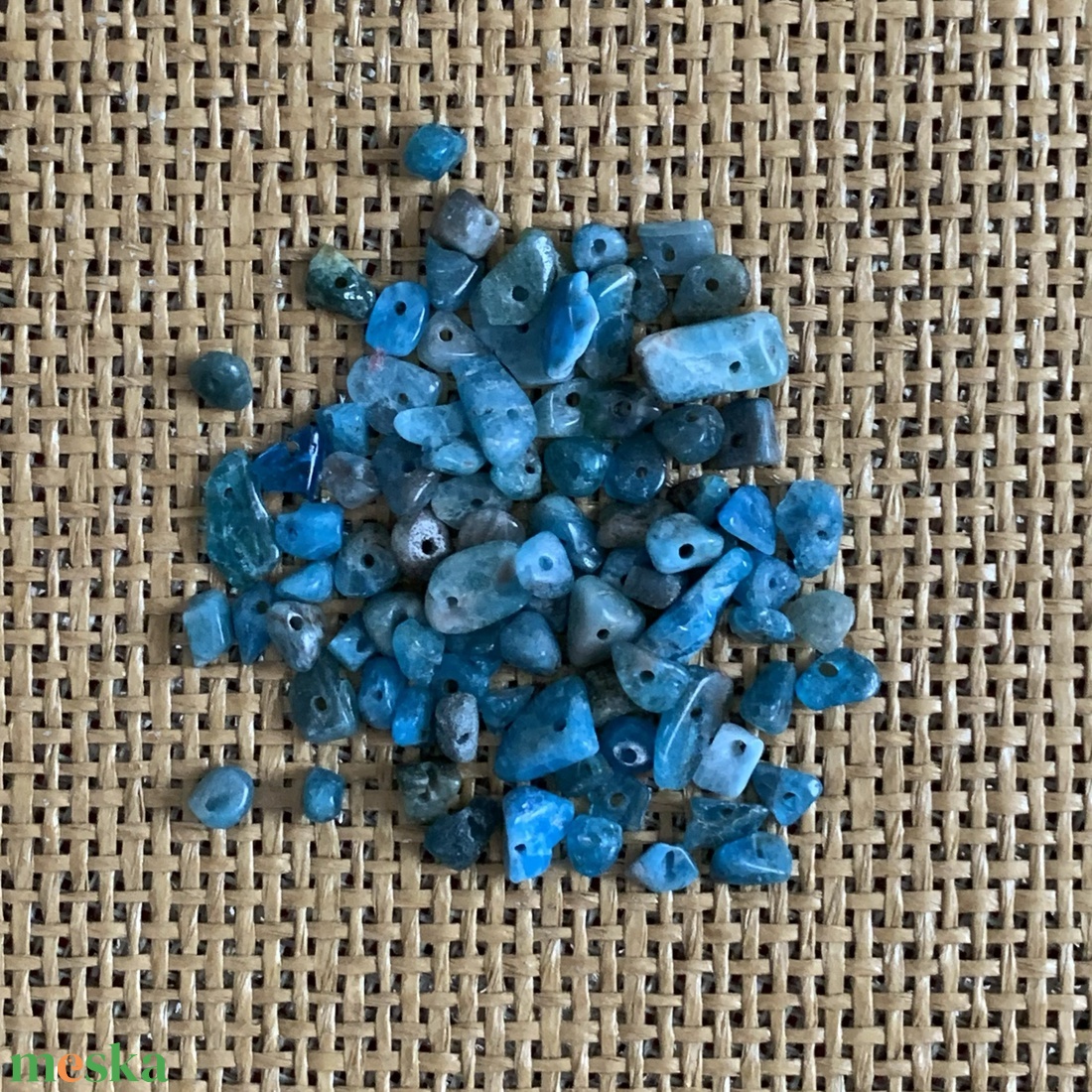 10 gramm ásvány splitter kb.: 5-10mm/fúrt ásványkavicskák - 4 féle - kellékek & szerszámok - ásvány alapanyag - splitter - Meska.hu