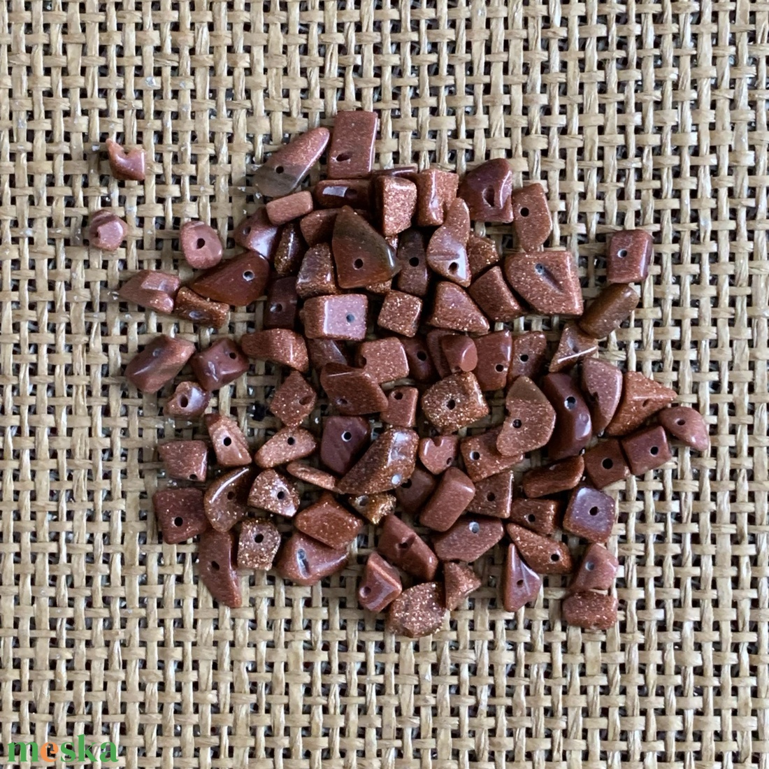 10 gramm ásvány splitter kb.: 5-10mm - s fúrt ásványkavicskák - 3 féle - kellékek & szerszámok - ásvány alapanyag - splitter - Meska.hu