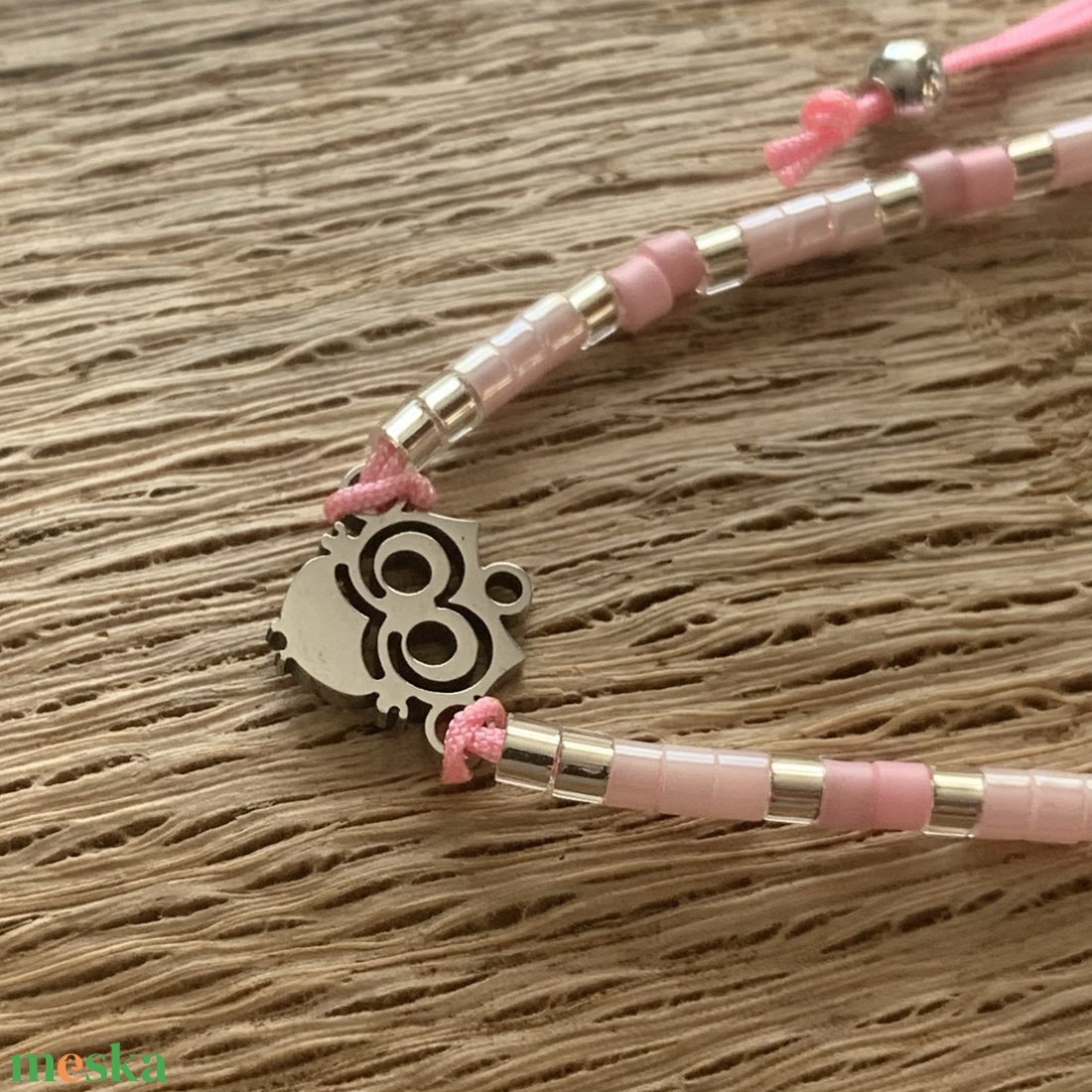 BALLAGÁSRA! 3 db baglyos/gyöngyös barátság karkötő - csúszócsomós - rozsdamentes orvosi fém bagolydísszel (400ft/db) - ékszer - karkötő - gyöngyös karkötő - Meska.hu