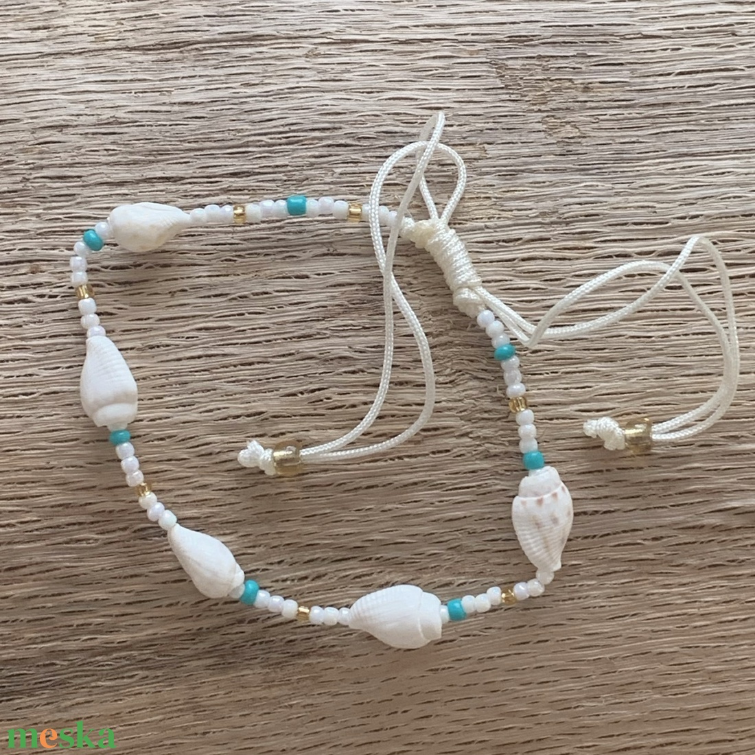 KARKÖTŐ - 2db - csigás/kagylós/gyöngyös - csúszócsomós - állítható méret  (400ft/db) - ékszer - karkötő - gyöngyös karkötő - Meska.hu