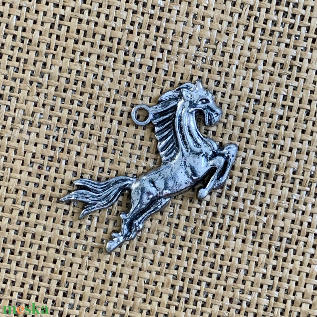 2 db nagyméretű ló medál  (300ft/db) - ékszer - nyaklánc - medál - Meska.hu
