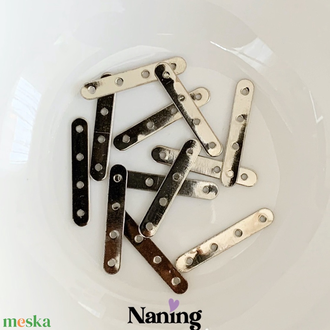 40db - távtartó - összekötőelem - 4x23mm - (10ft/db) - kellékek & szerszámok - gyöngyfűzés kellékek - fém köztesek - Meska.hu