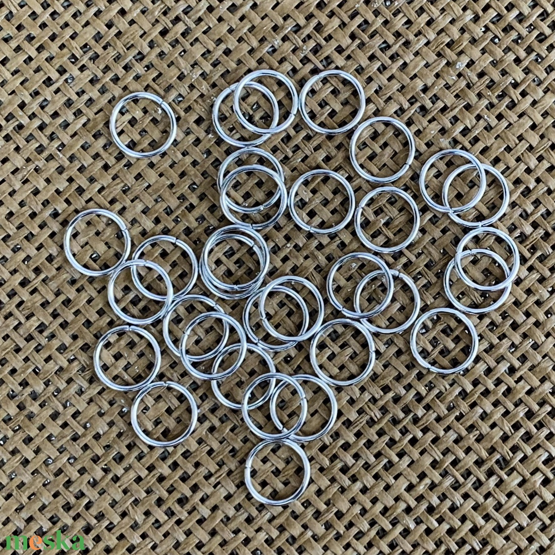 100 db - szerelőkarika - 10mm  - ezüst  (8ft/db) - kellékek & szerszámok - gyöngyfűzés kellékek - szerelőkarika - Meska.hu