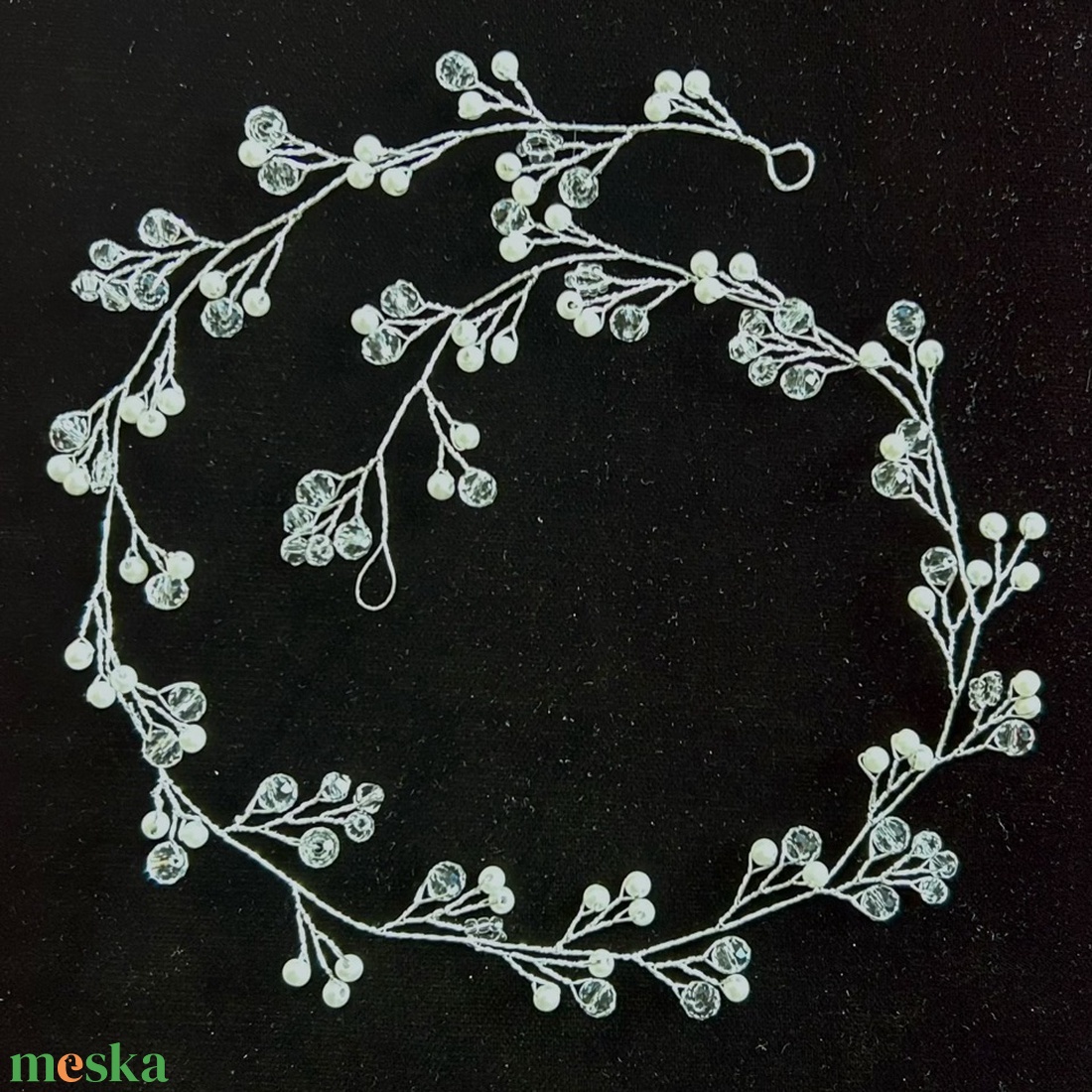 ESKÜVŐI gyöngyös hajdísz - ezüst/fehér - 50cm - esküvő - hajdísz - hajpánt - Meska.hu