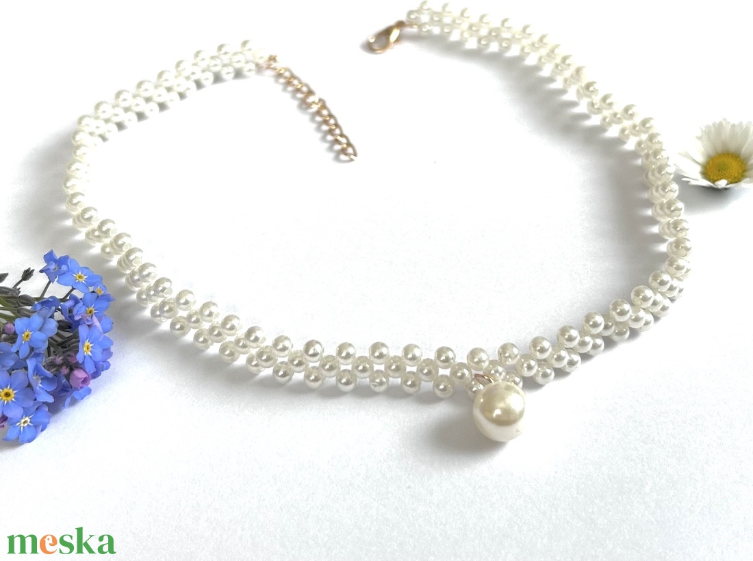 ESKÜVŐI - törtfehér - 3 soros - akril nyaklánc - arany szerelékkel - esküvő - ékszer - nyaklánc - Meska.hu