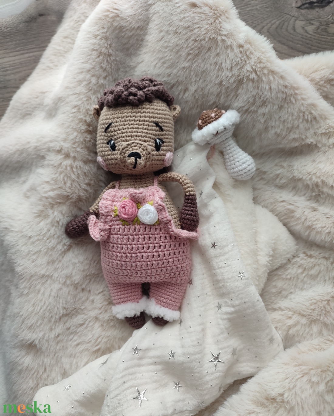 Horgolt süni gombás szundikendővel � - játék & sport - plüssállat & játékfigura - süni - Meska.hu