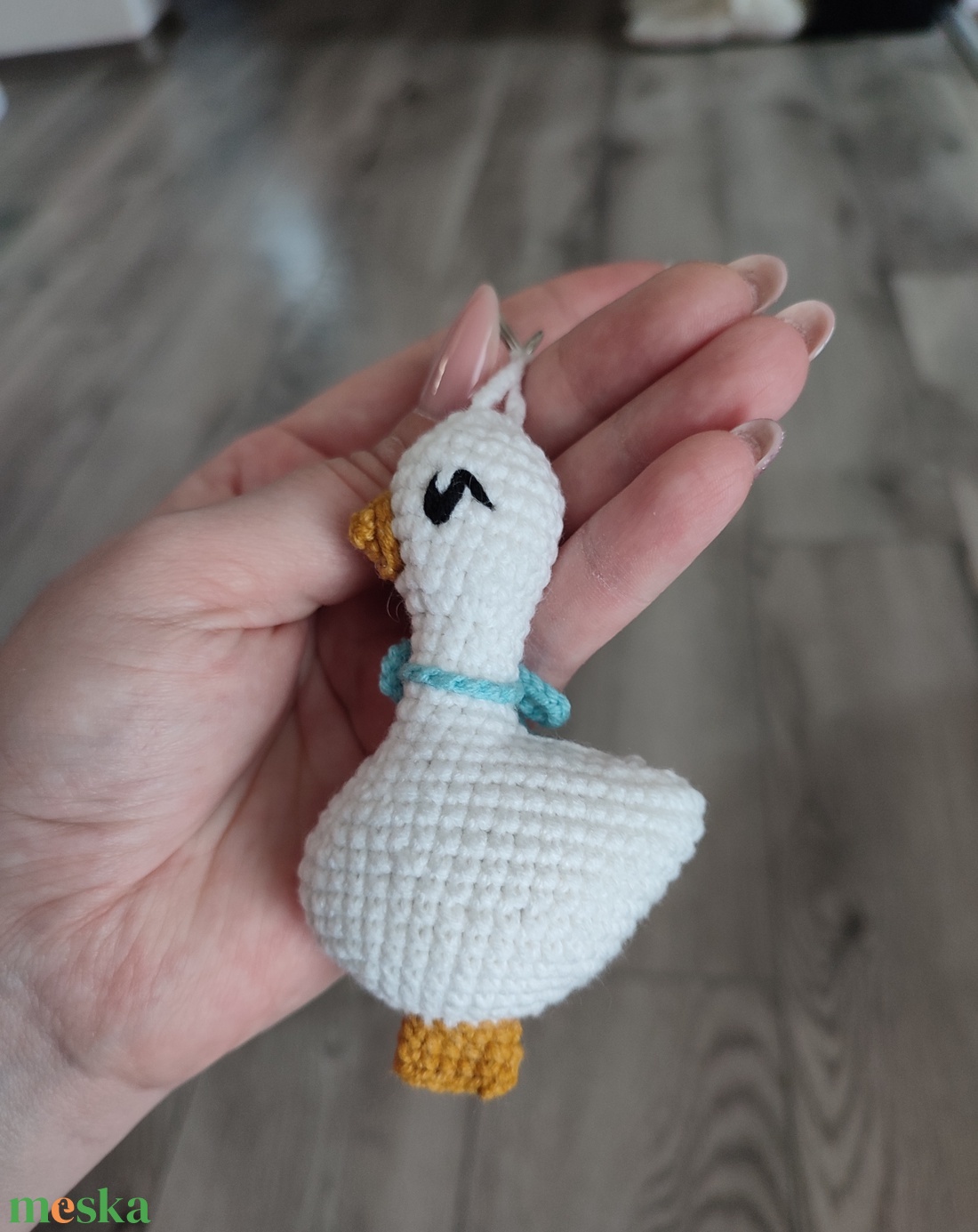 Horgolt libás kulcstartó  - táska & tok - kulcstartó & táskadísz - kulcstartó - Meska.hu