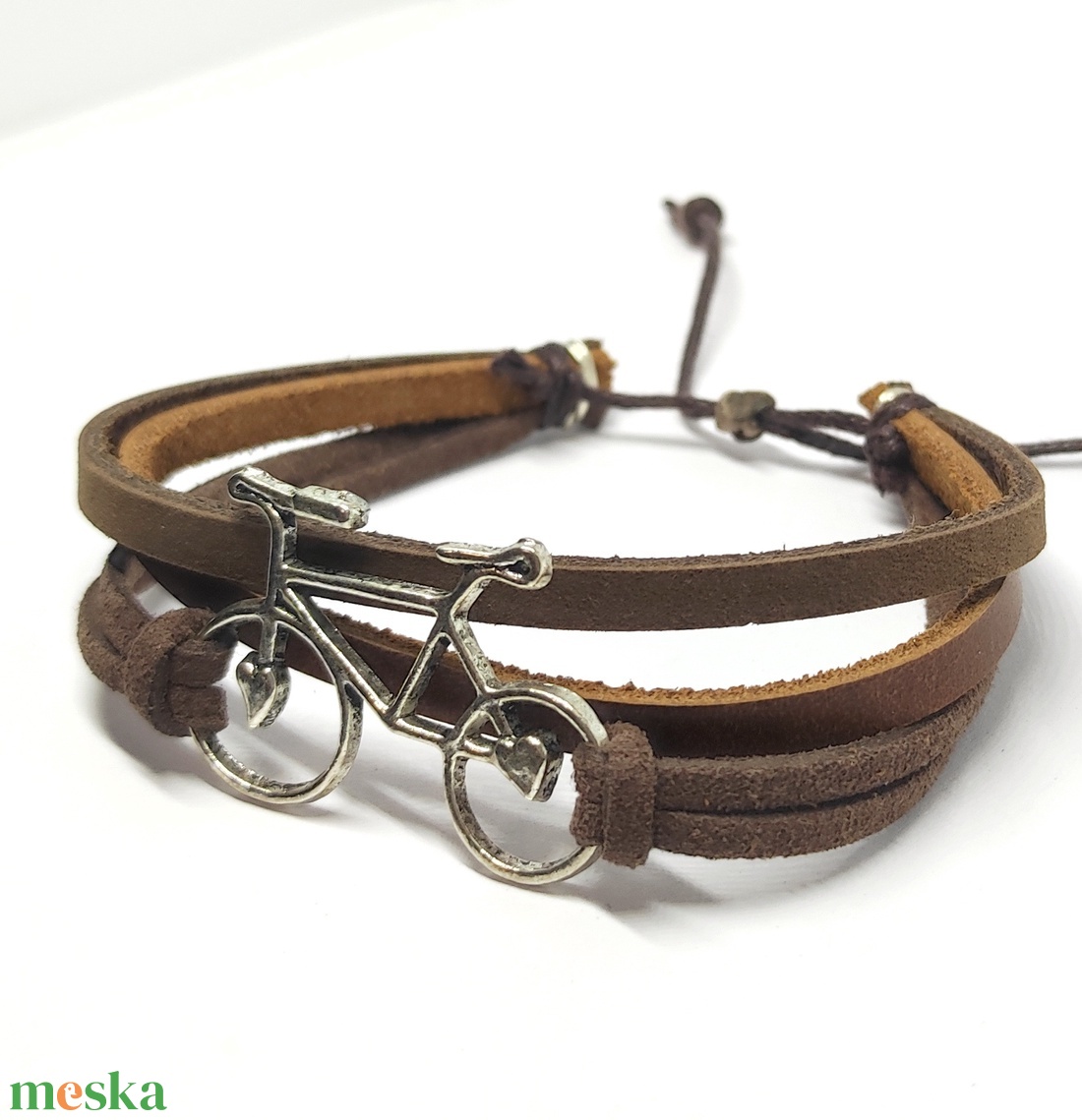 Biciklis karkötő - ékszer - karkötő - karkötő medállal - Meska.hu