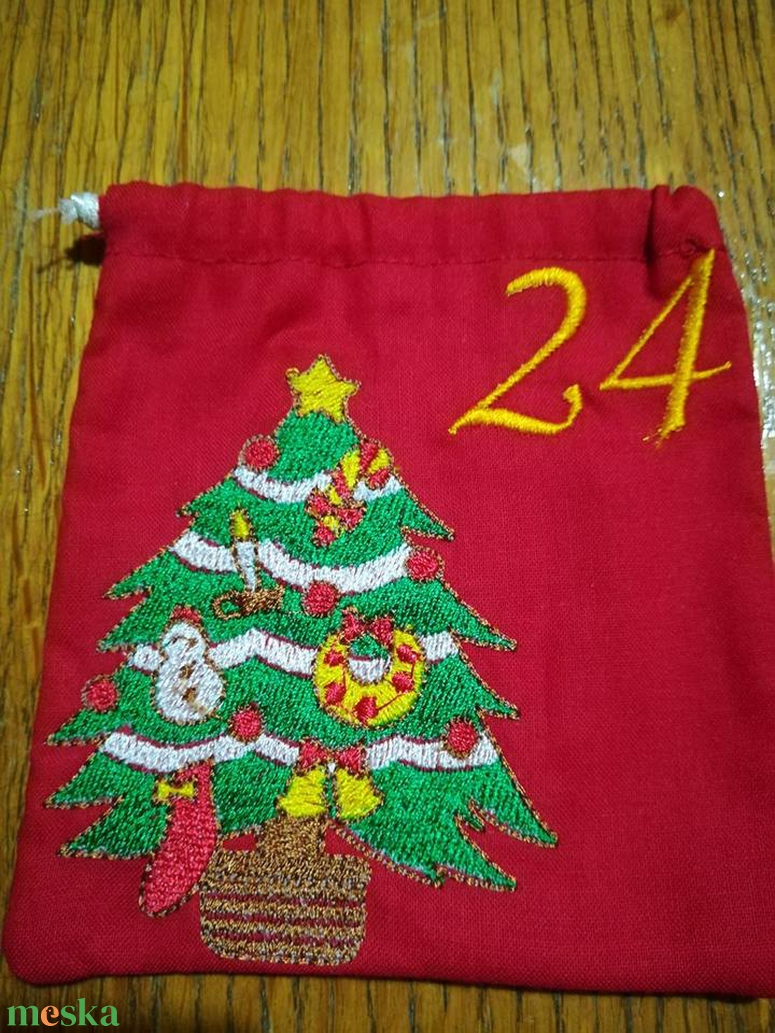 Hímzett adventi naptár, 24 db kis hímzett zsák - karácsony - adventi díszek - adventi naptár - Meska.hu Hímzett adventi naptár, 24 db kis hímzett zsák - karácsony - adventi díszek - adventi naptár - Meska.hu