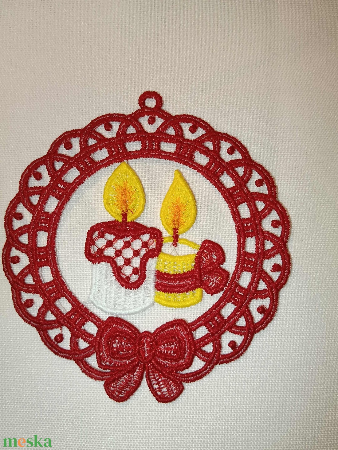 Csipke dísz keretben, többféle, felakasztható - Színes gyertya - karácsony - karácsonyi lakásdekoráció - karácsonyfadíszek - Meska.hu