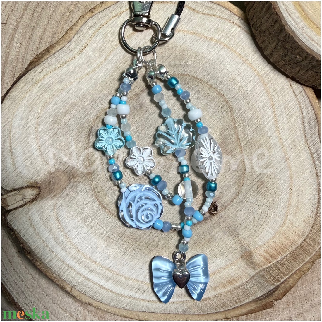 Kék-fehér gyöngy kulcstartó - táska & tok - kulcstartó & táskadísz - kulcstartó - Meska.hu