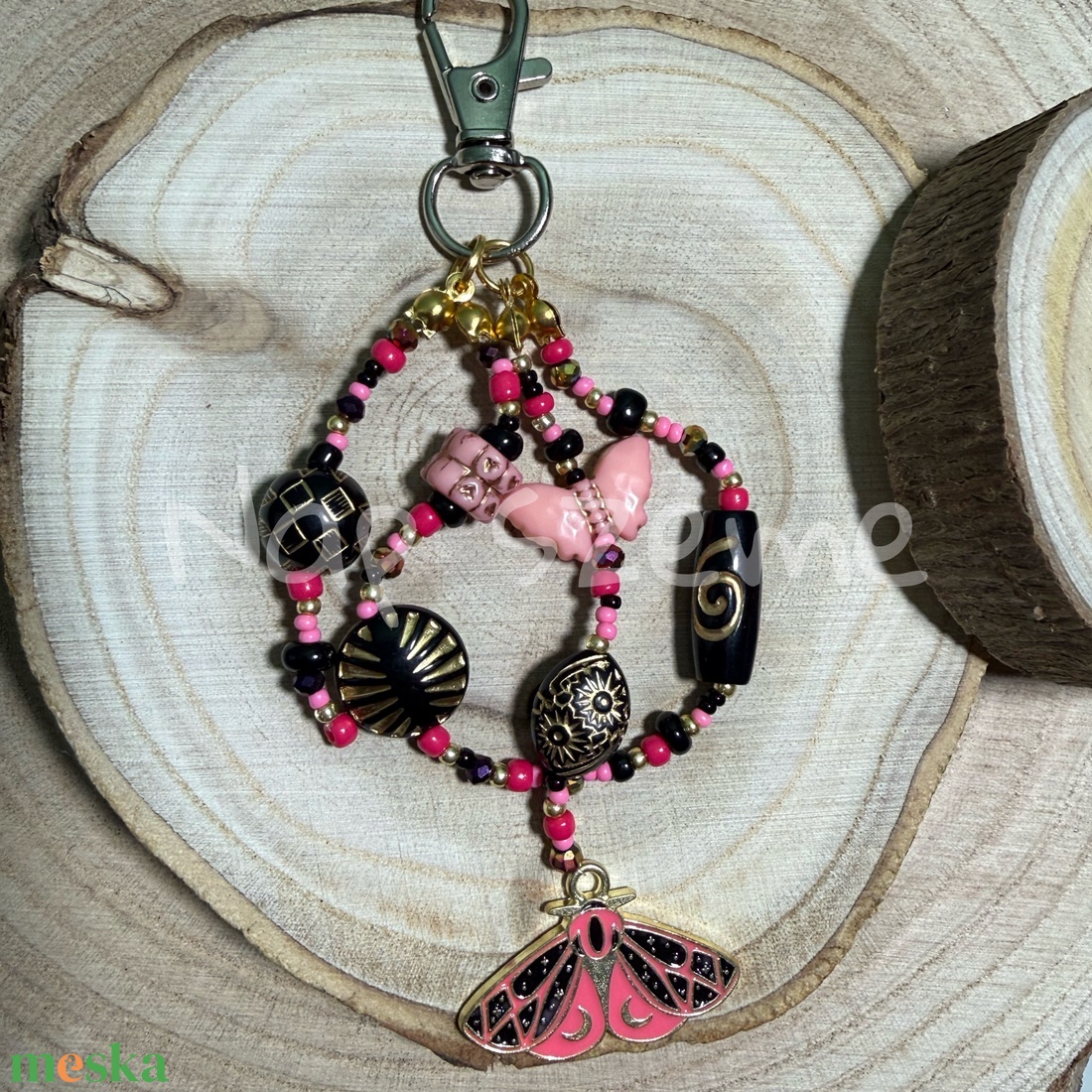 Fekete-rózsaszín gyöngy kulcstartó - táska & tok - kulcstartó & táskadísz - kulcstartó - Meska.hu