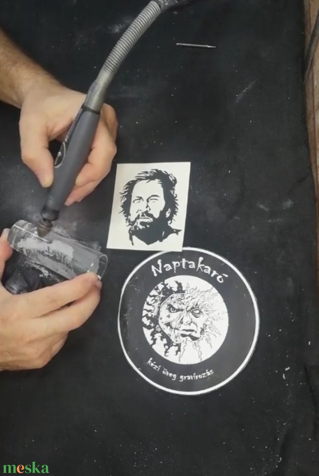 Bud Spencer 4/2 Kézzel gravírozott üveg pohár - otthon & életmód - konyhafelszerelés, tálalás - konyhai dekoráció - konyhai dísz - Meska.hu Bud Spencer 4/2 Kézzel gravírozott üveg pohár - otthon & életmód - konyhafelszerelés, tálalás - konyhai dekoráció - konyhai dísz - Meska.hu