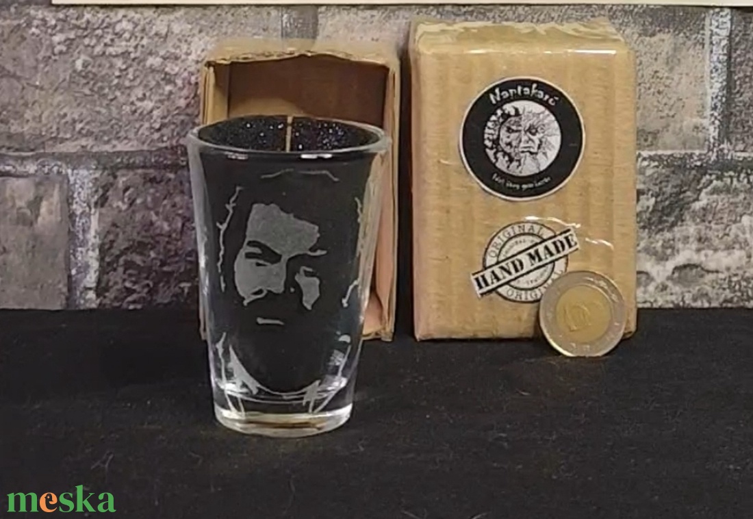 Bud Spencer mintás, kézzel gravírozott,üveg röviditalos pohár - otthon & életmód - konyhafelszerelés, tálalás - tálalás - pálinkás poharak, szettek - Meska.hu Bud Spencer mintás, kézzel gravírozott,üveg röviditalos pohár - otthon & életmód - konyhafelszerelés, tálalás - tálalás - pálinkás poharak, szettek - Meska.hu