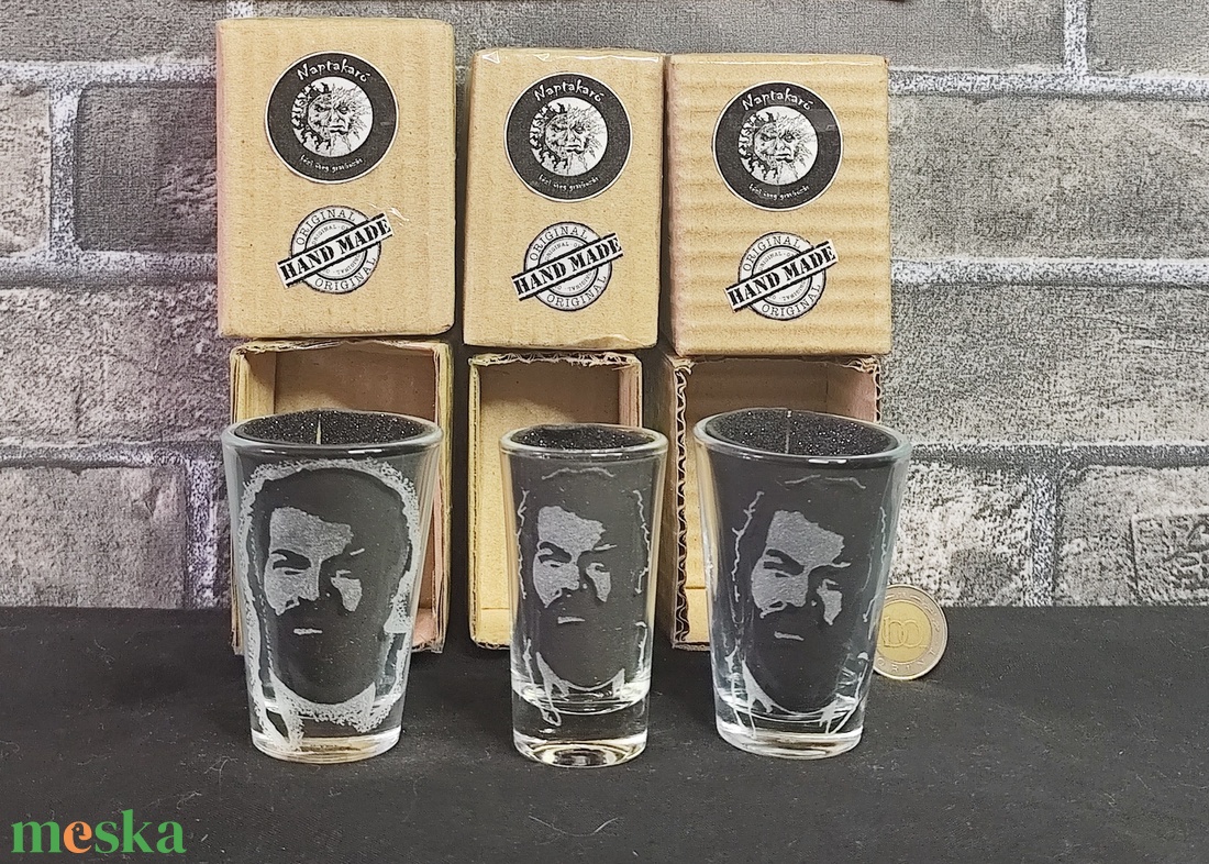 Bud Spencer mintás, kézzel gravírozott,üveg röviditalos pohár - otthon & életmód - konyhafelszerelés, tálalás - tálalás - pálinkás poharak, szettek - Meska.hu Bud Spencer mintás, kézzel gravírozott,üveg röviditalos pohár - otthon & életmód - konyhafelszerelés, tálalás - tálalás - pálinkás poharak, szettek - Meska.hu