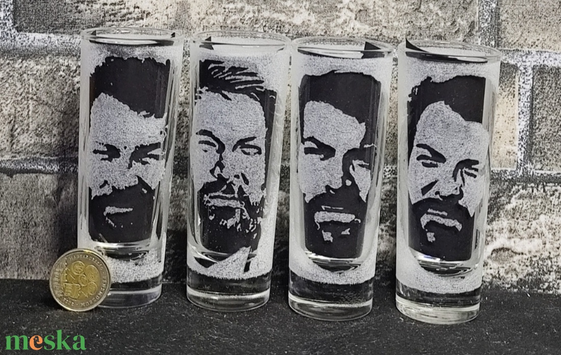 Bud Spencer 4/1 Kézzel gravírozott üveg pohár  - otthon & életmód - konyhafelszerelés, tálalás - konyhai dekoráció - konyhai dísz - Meska.hu
