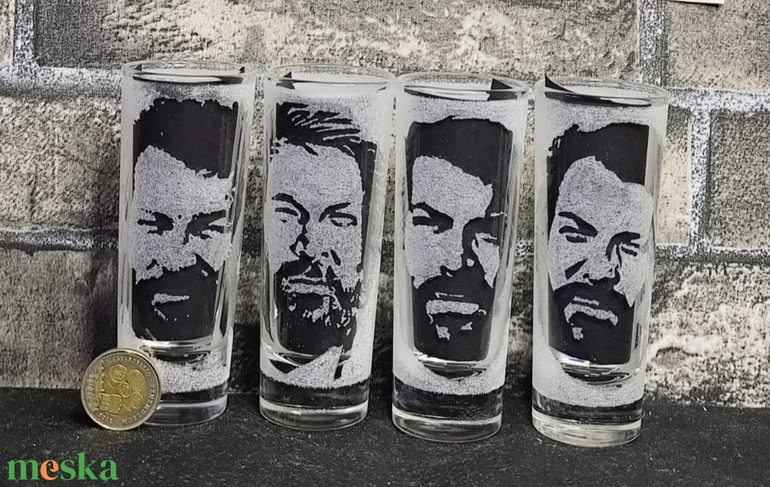 Bud Spencer 4/3 Kézzel gravírozott üveg pohár  - otthon & életmód - konyhafelszerelés, tálalás - tálalás - pohár - Meska.hu