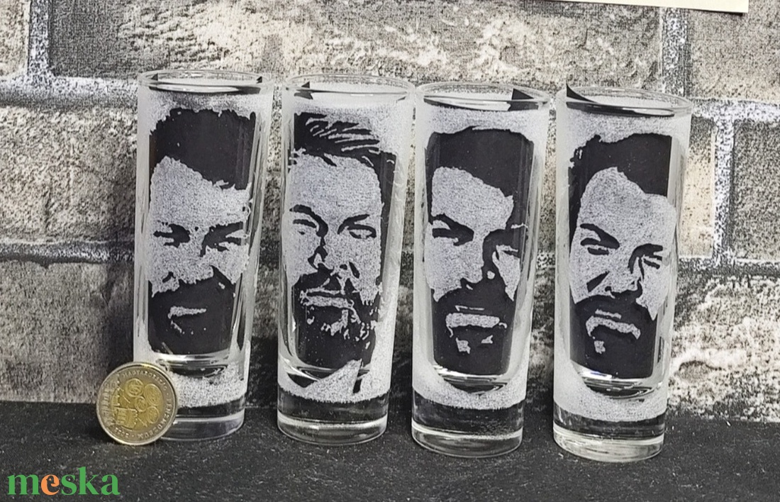 Bud Spencer 4/2 Kézzel gravírozott üveg pohár  - otthon & életmód - konyhafelszerelés, tálalás - konyhai dekoráció - konyhai dísz - Meska.hu