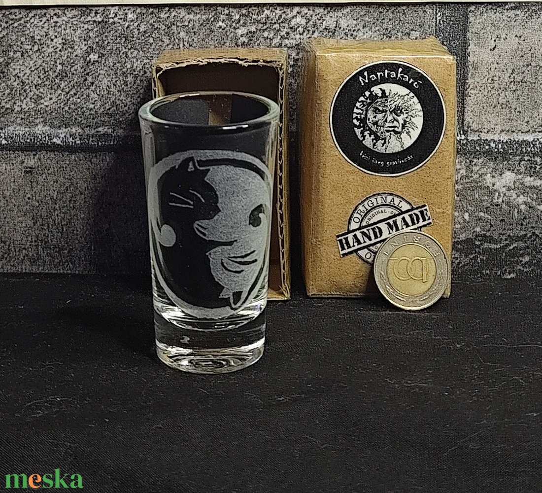 Cicás yin-yang 25ml - otthon & életmód - konyhafelszerelés, tálalás - tálalás - pálinkás poharak, szettek - Meska.hu