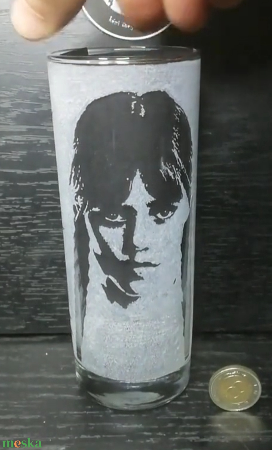 Wednesday mintás kézzel gravírozott üveg pohár  - otthon & életmód - konyhafelszerelés, tálalás - tálalás - pohár - Meska.hu