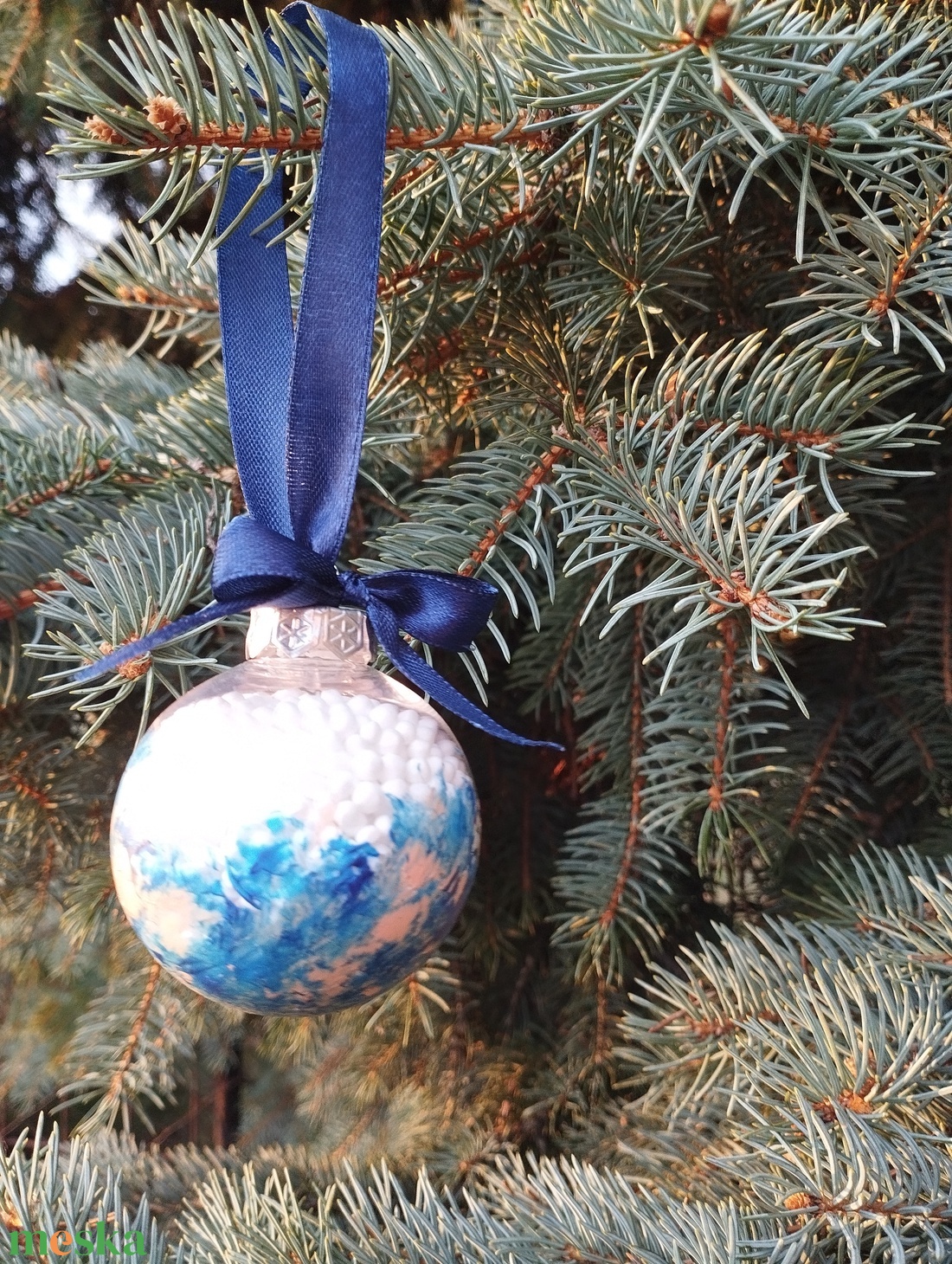 Absztrakt, kék, töltött gömbdísz - karácsony - karácsonyi lakásdekoráció - karácsonyfadíszek - Meska.hu