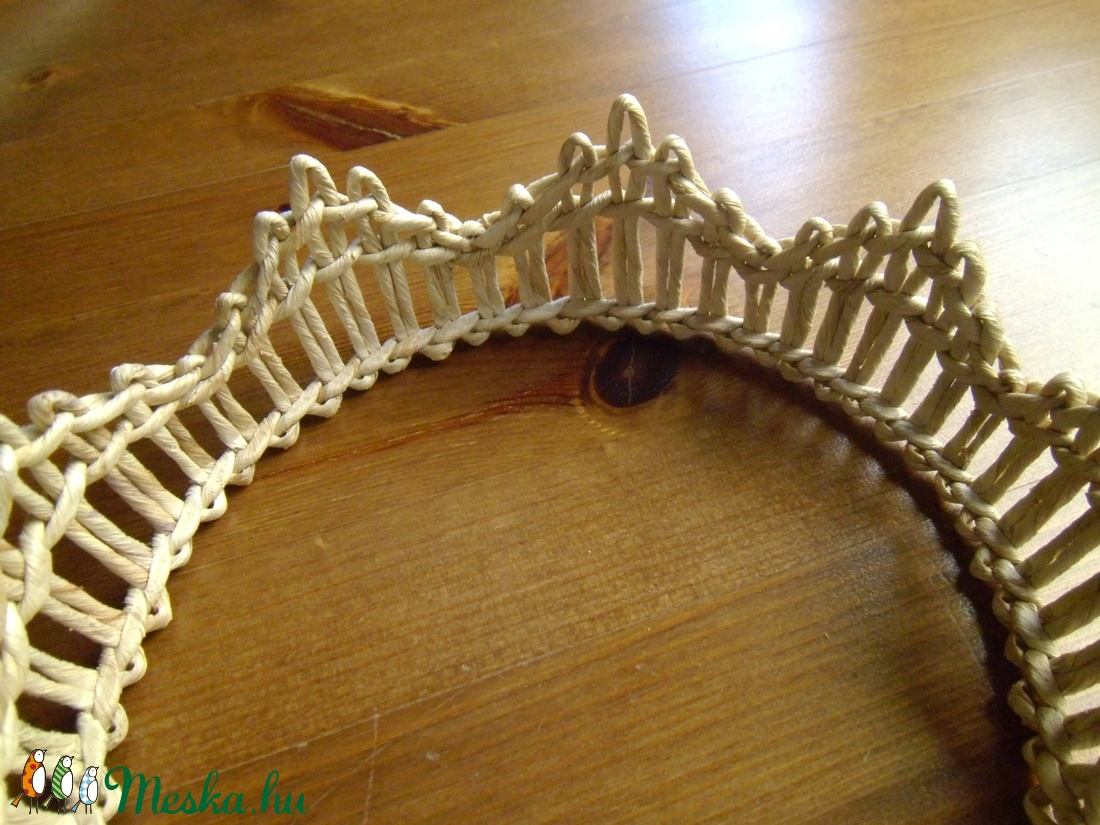 Korona csuhéból - gyermek -  - Meska.hu