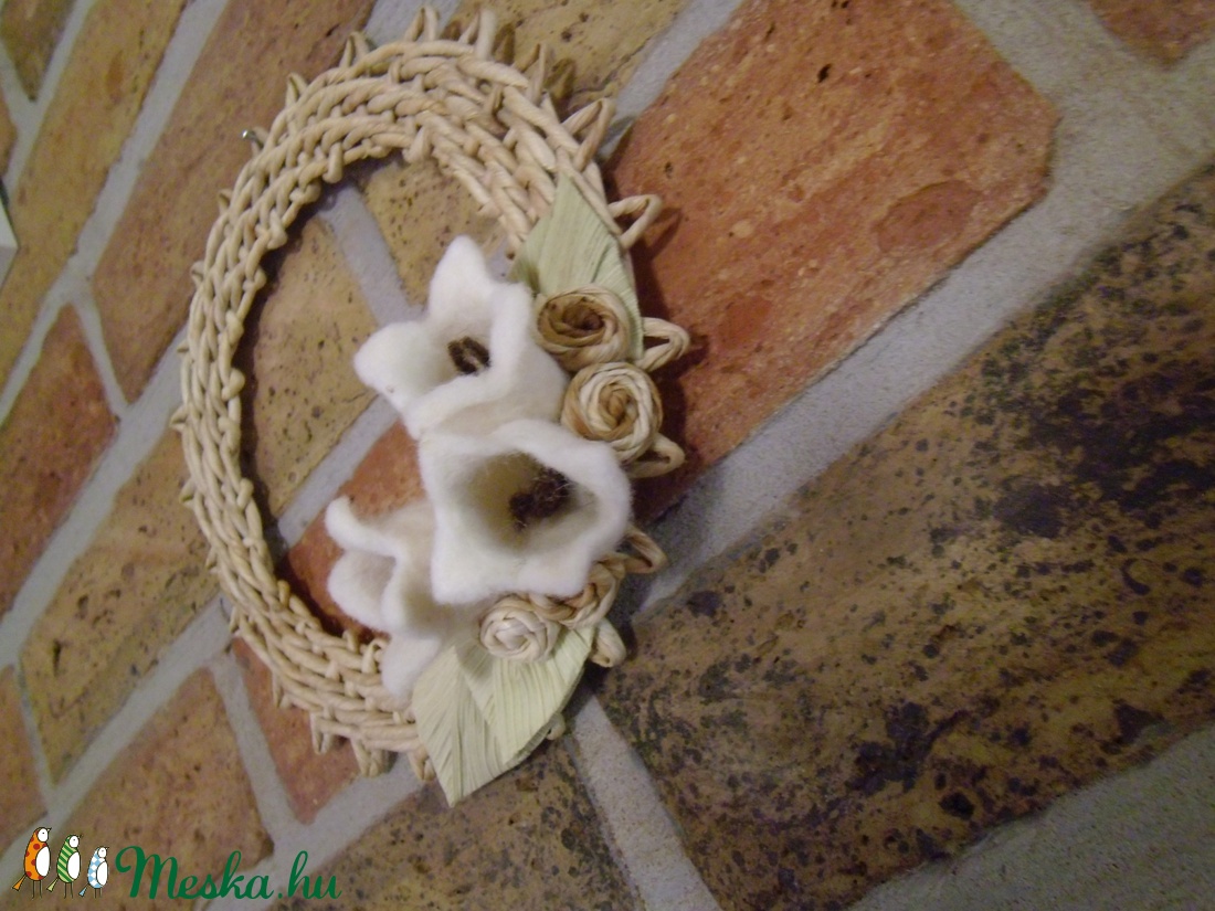 Ablak vagy ajtódísz - nemeztulipánokkal -  - Meska.hu