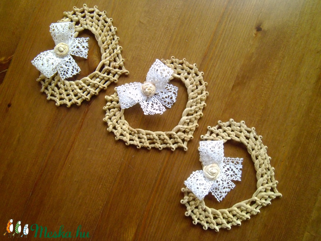 Csuhészívek csipkével -  - Meska.hu