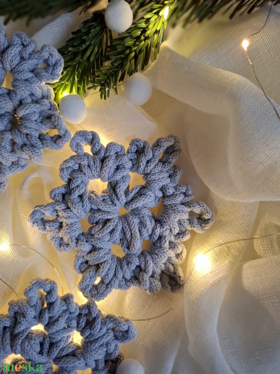 Hópehely - szürke - karácsony - karácsonyi lakásdekoráció - karácsonyfadíszek - Meska.hu