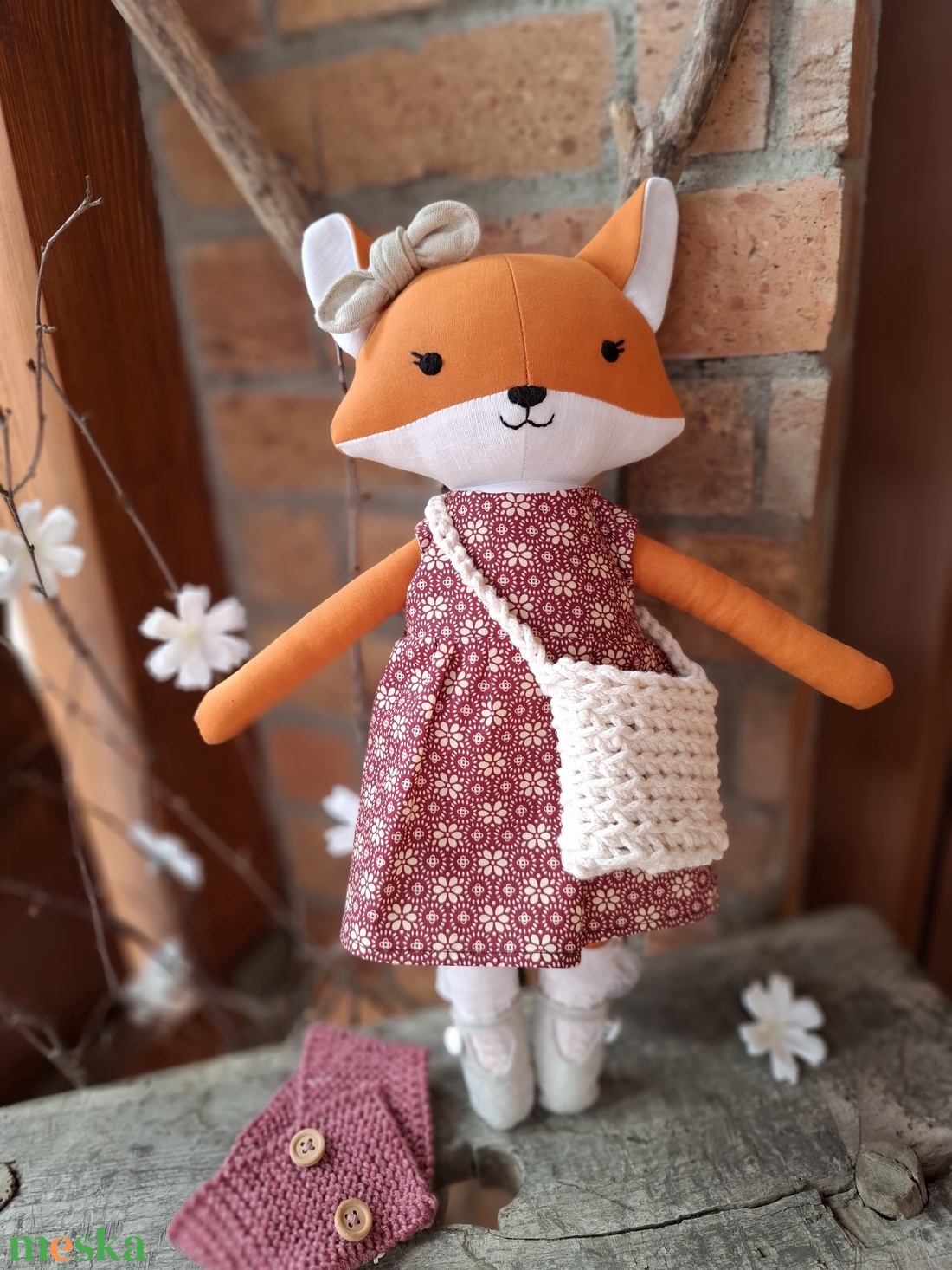 Csele a rókalány - öltöztethető varrott róka figura - játék & sport - plüssállat & játékfigura - róka - Meska.hu
