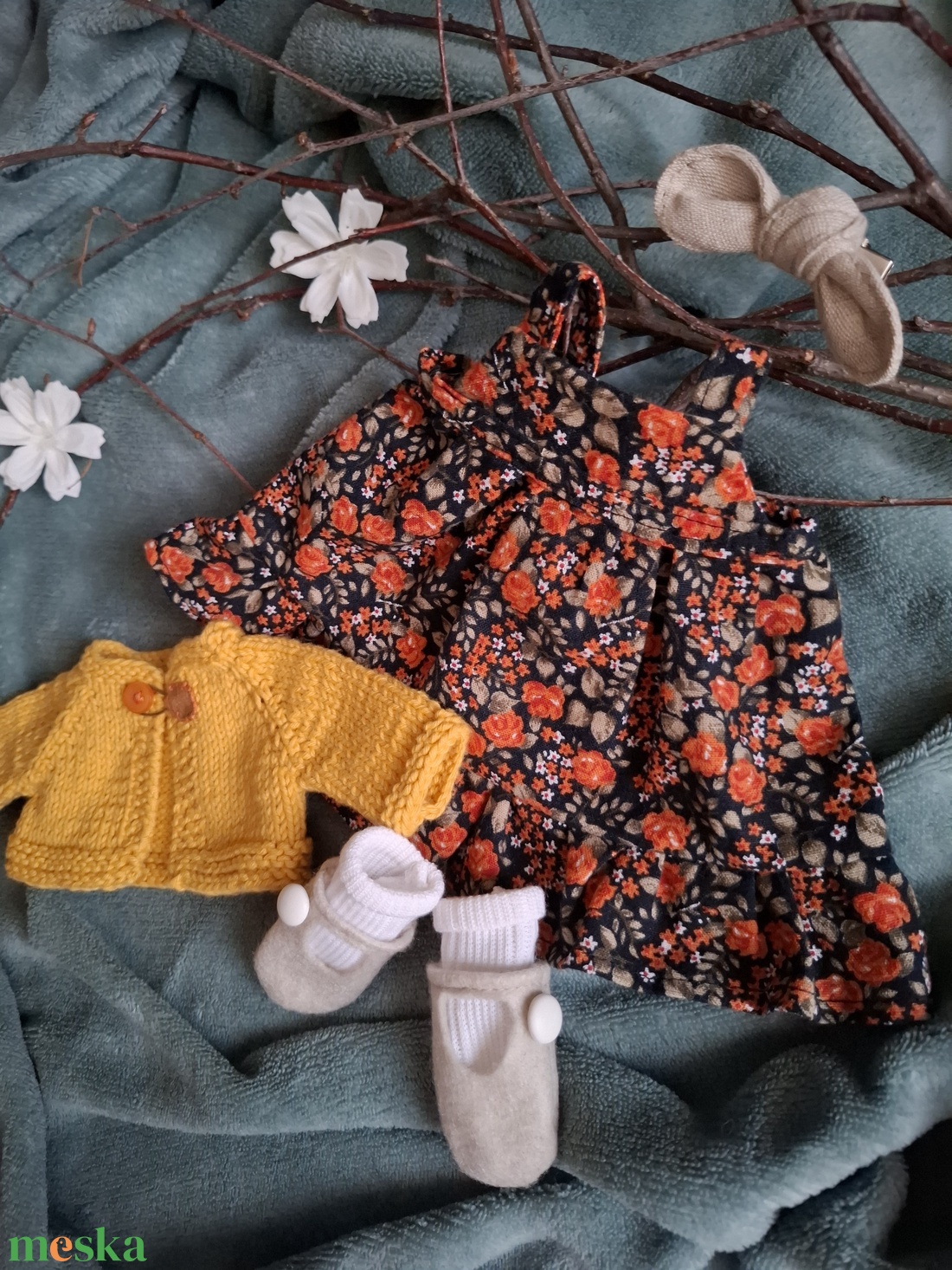 Virágmintás lánykaruha szett varrott állatfigurához - játék & sport - baba & babaház - játékbaba, babakellék - Meska.hu
