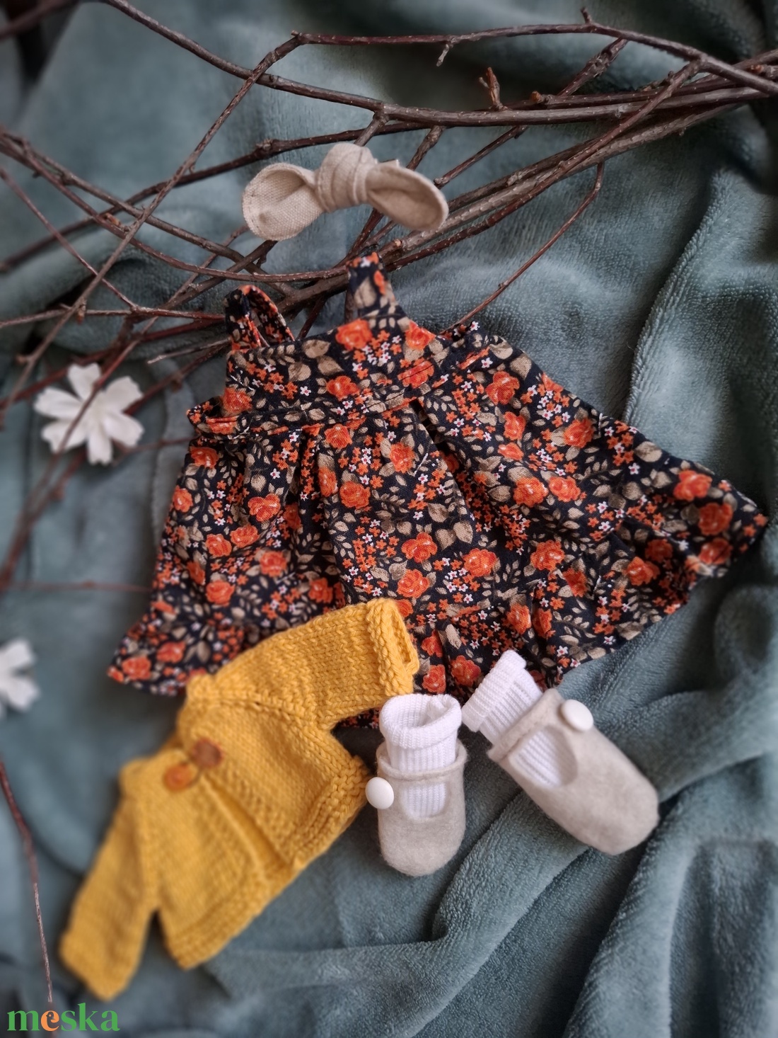 Virágmintás lánykaruha szett varrott állatfigurához - játék & sport - baba & babaház - játékbaba, babakellék - Meska.hu